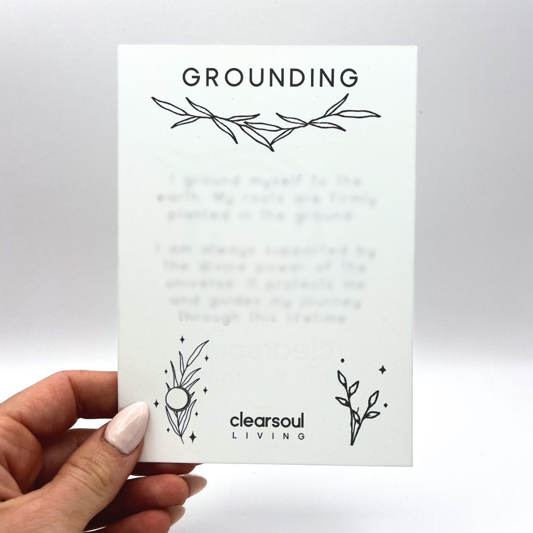 Clear Soul Living Grounding affirmation card designed to support energetic stability, connection to the Earth and inner balance.